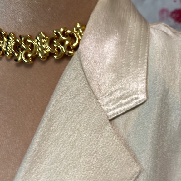 Elegant Cream Long Coat First Lady Jackie and Julian - Picture 11 of 11